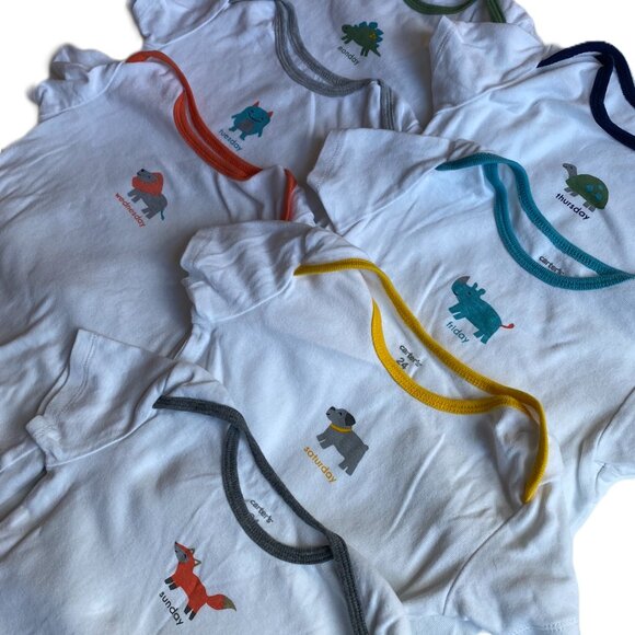 3/$15 Bundle | Days of the Week Onsie Bundle Set S/7 - Picture 2 of 5